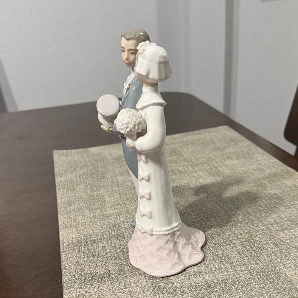 Lladro Porcelain Bride Groom Wedding Cake Topper Handmade in Spain 7.5